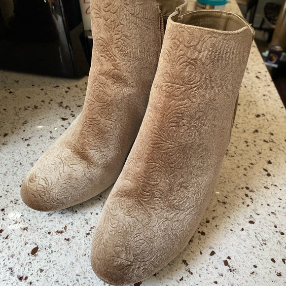 New Women’s  Velvet Bamboo Booties- Size 8.5/ 38 1/2 - Picture 8 of 10